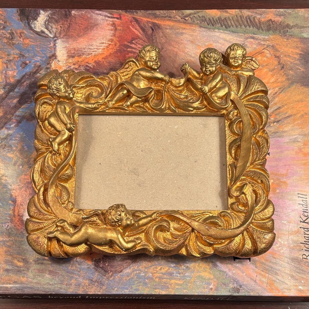 Vintage Gold Cherub Decorative Picture Frame